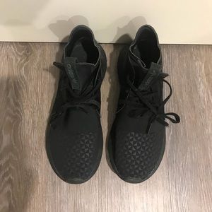 ADIDAS BLACK TUBULAR DEFIANT